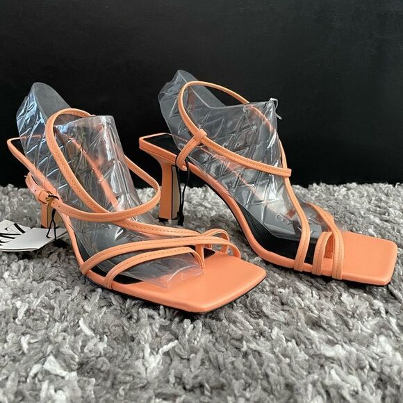 NWT Zara Strappy Heeled Leather Sandals - Picture 5 of 12